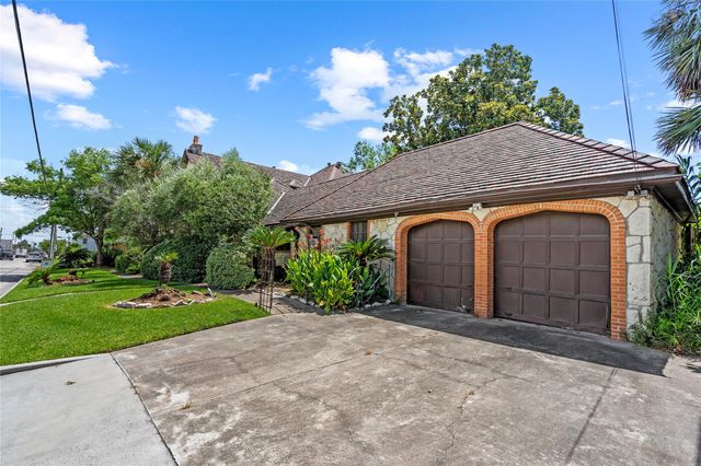 4502 Avenue O, Galveston, TX 77551