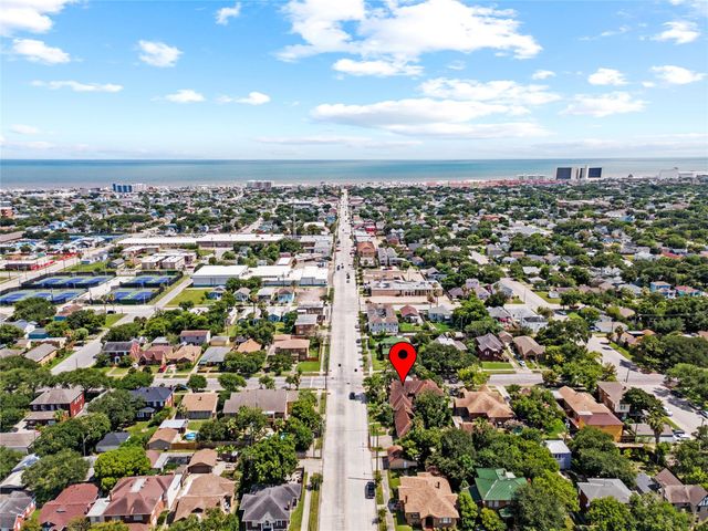 4502 Avenue O, Galveston, TX 77551