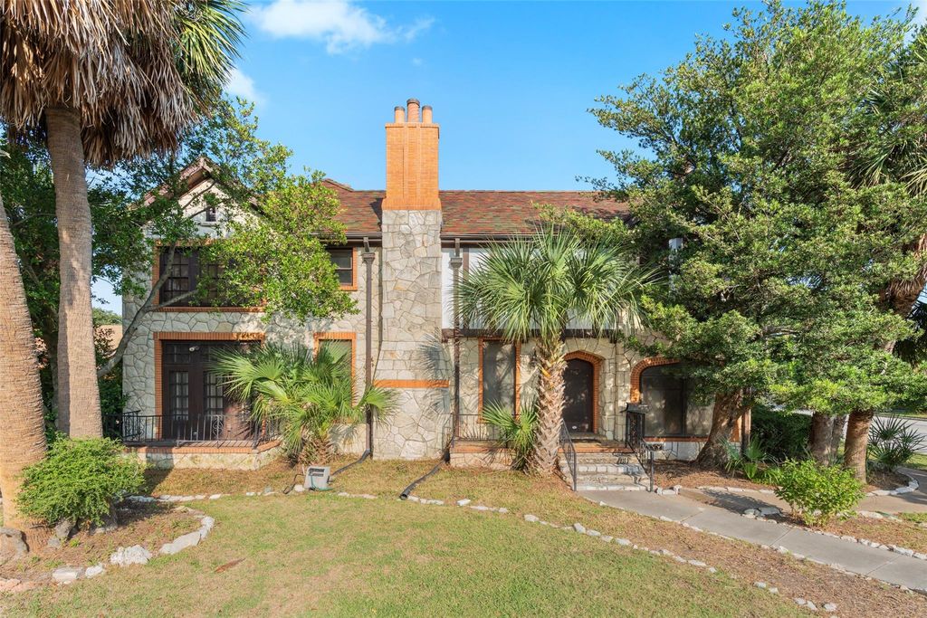 4502 Avenue O, Galveston, TX 77551