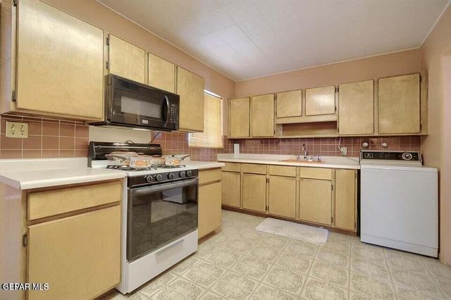 5904 BRAZOS, El Paso, TX 79905