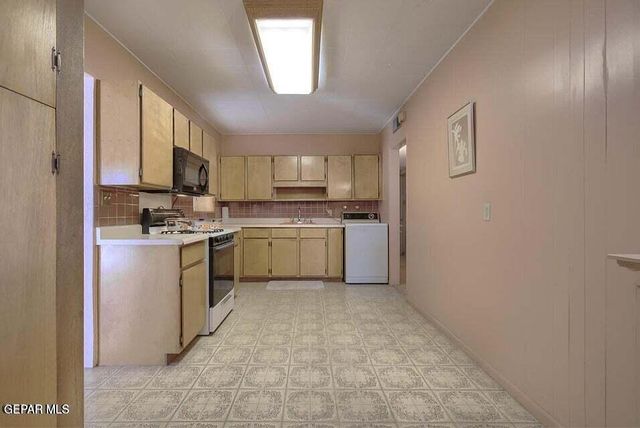 5904 BRAZOS, El Paso, TX 79905