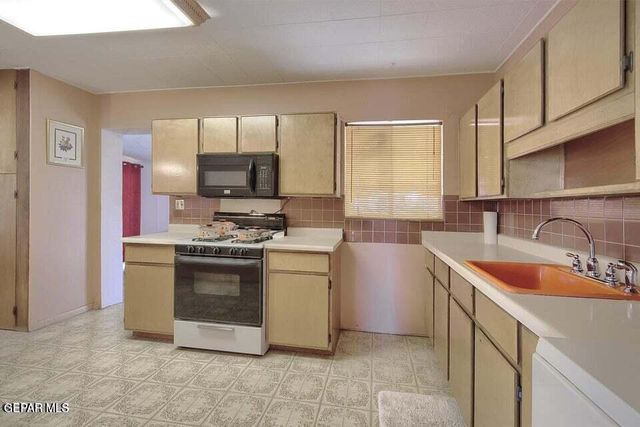 5904 BRAZOS, El Paso, TX 79905