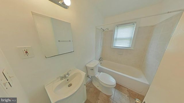 9718 53RD AVE, College Park, MD 20740
