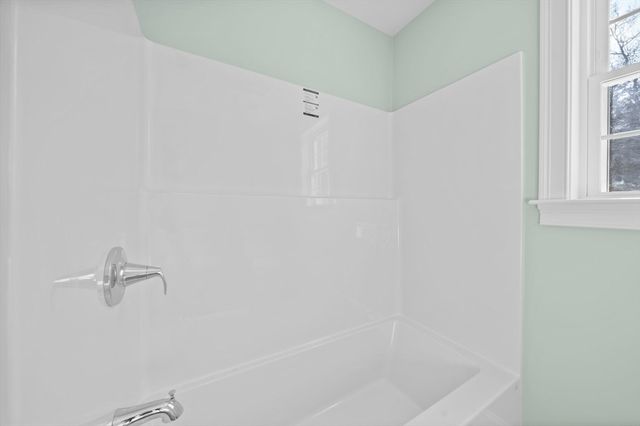 6 Amandas Way 6, Halifax, MA 02338