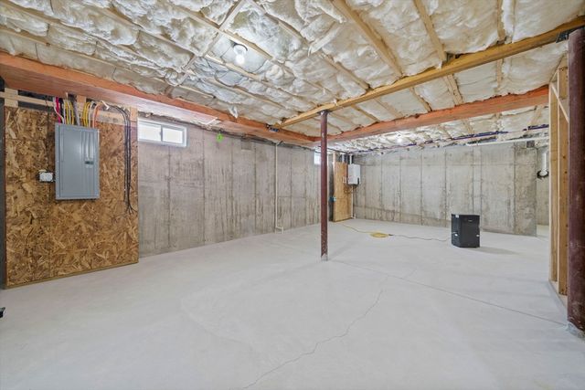 6 Amandas Way 6, Halifax, MA 02338