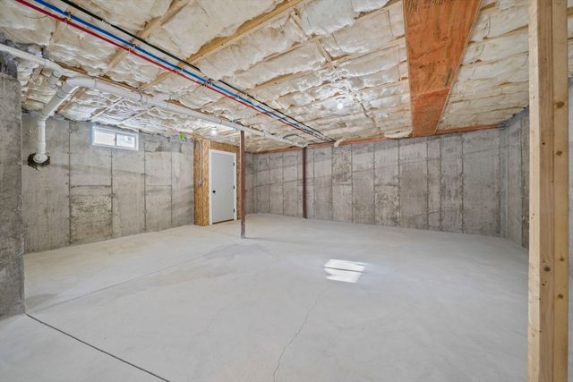 6 Amandas Way 6, Halifax, MA 02338