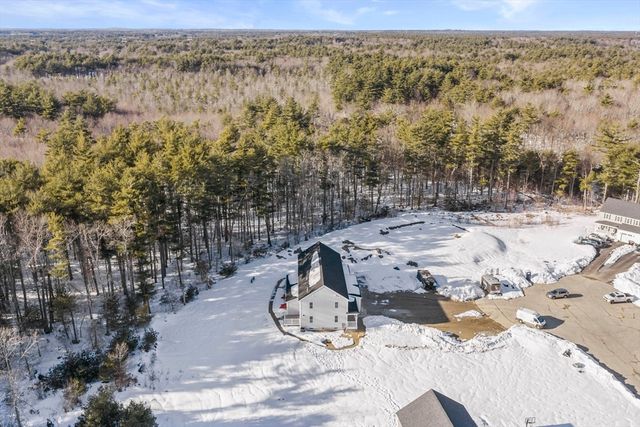 6 Amandas Way 6, Halifax, MA 02338