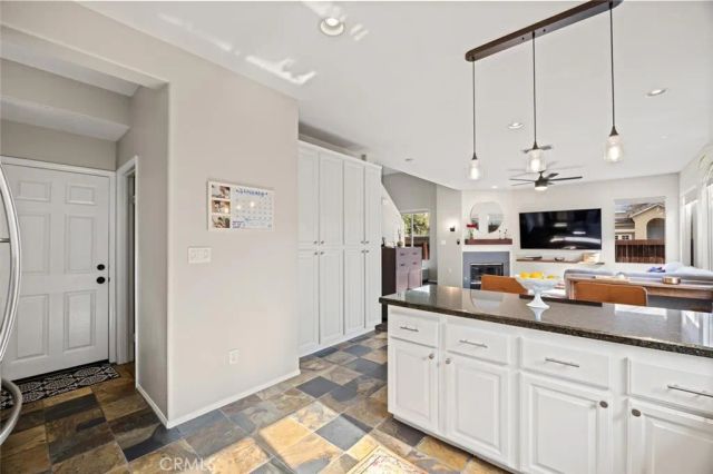 21552 Cherry Court, Saugus, CA 91350