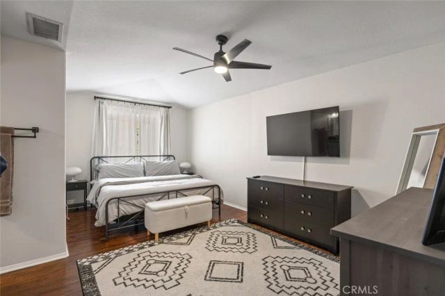 21552 Cherry Court, Saugus, CA 91350