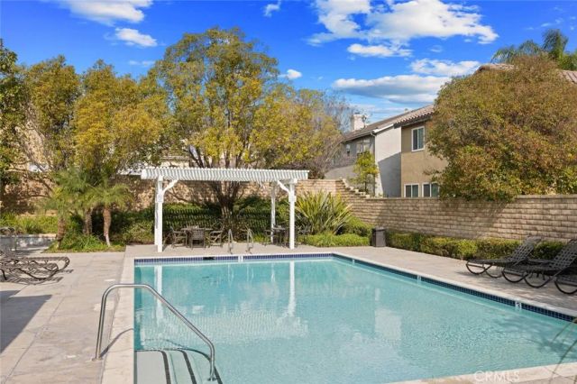 21552 Cherry Court, Saugus, CA 91350