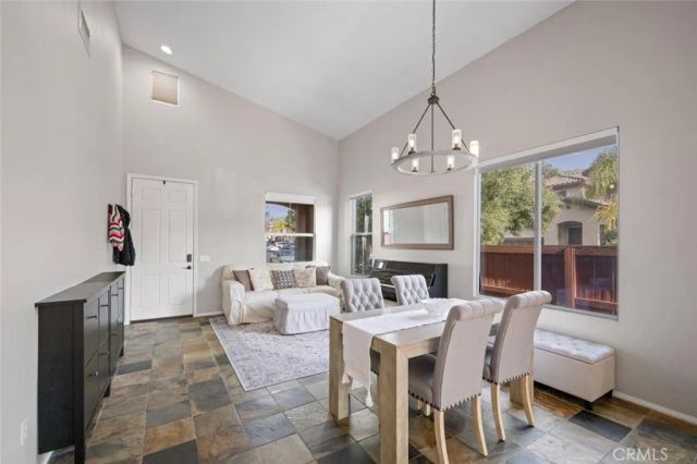 21552 Cherry Court, Saugus, CA 91350