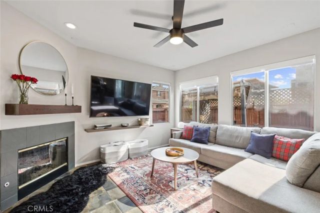 21552 Cherry Court, Saugus, CA 91350