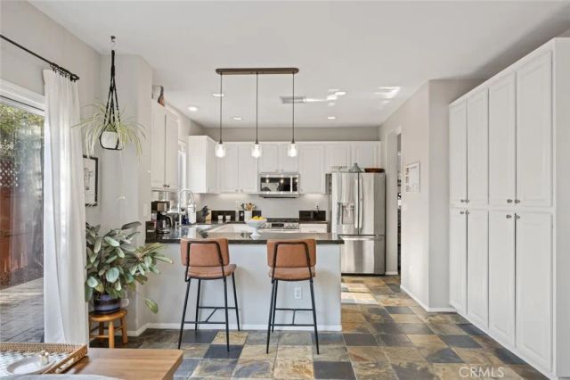 21552 Cherry Court, Saugus, CA 91350