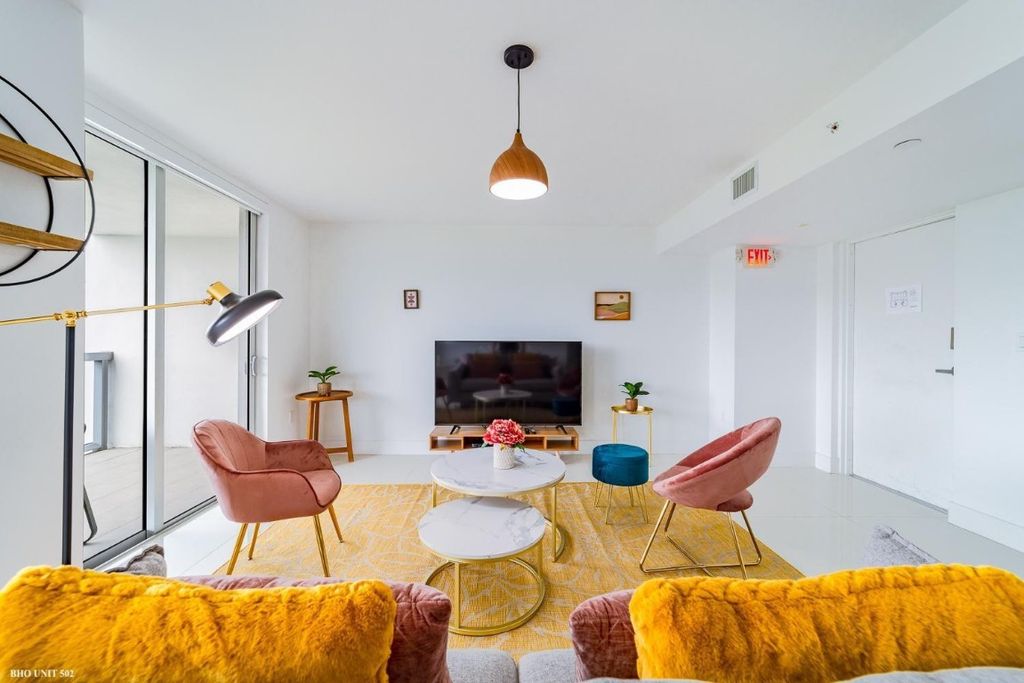 1100 100th Street 502, Bay Harbor Islands, FL 33154