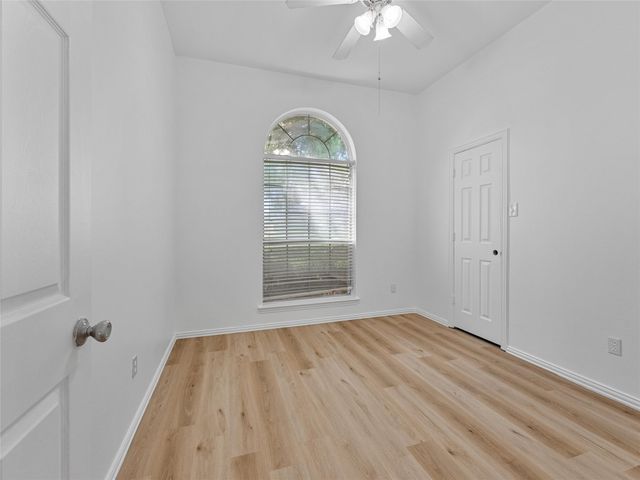 3651 Willow Creek Drive, Midlothian, TX 76065