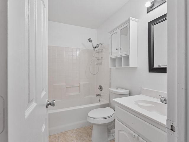 3651 Willow Creek Drive, Midlothian, TX 76065