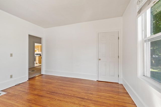 372 Cabot St 1, Beverly, MA 01915