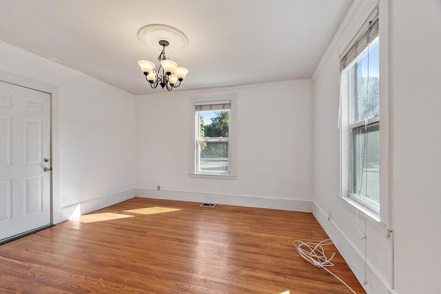 372 Cabot St 1, Beverly, MA 01915