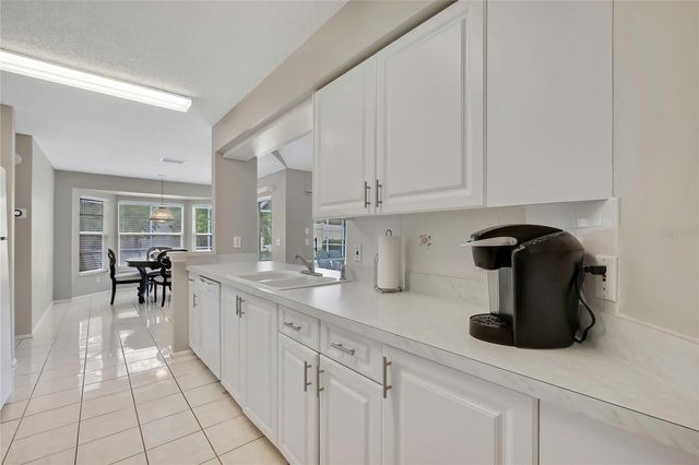 8015 SUGARBUSH DRIVE, Spring Hill, FL 34606