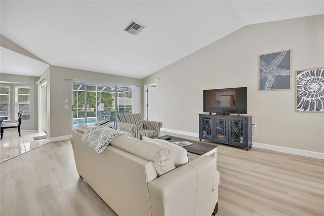 8015 SUGARBUSH DRIVE, Spring Hill, FL 34606