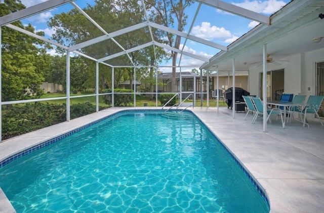 8015 SUGARBUSH DRIVE, Spring Hill, FL 34606