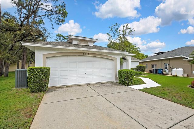8015 SUGARBUSH DRIVE, Spring Hill, FL 34606