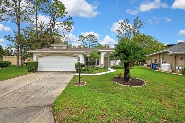 8015 SUGARBUSH DRIVE, Spring Hill, FL 34606