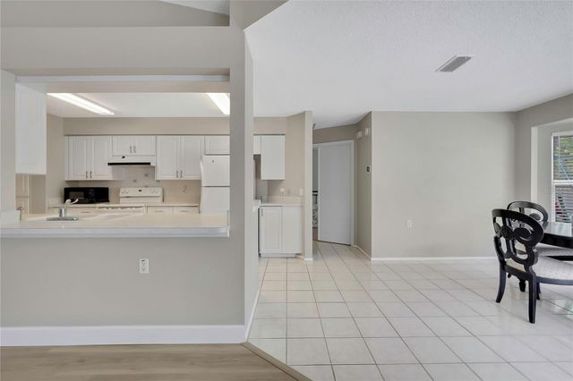 8015 SUGARBUSH DRIVE, Spring Hill, FL 34606