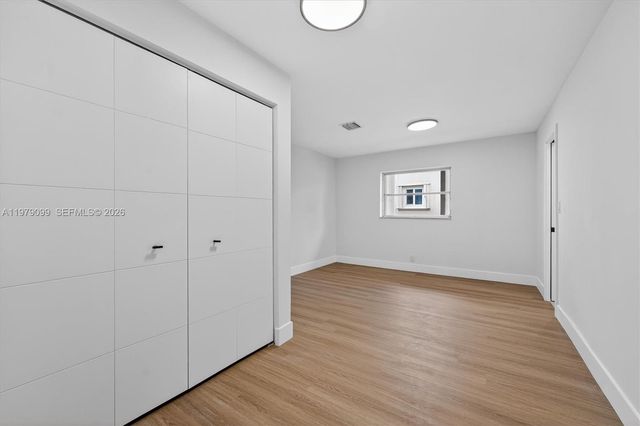 8941 NW 13th St, Plantation, FL 33322