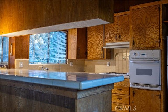 24738 Nestal Court, Crestline, CA 92325