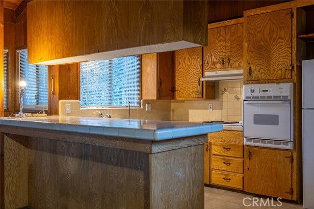 24738 Nestal Court, Crestline, CA 92325