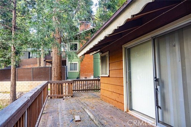 24738 Nestal Court, Crestline, CA 92325