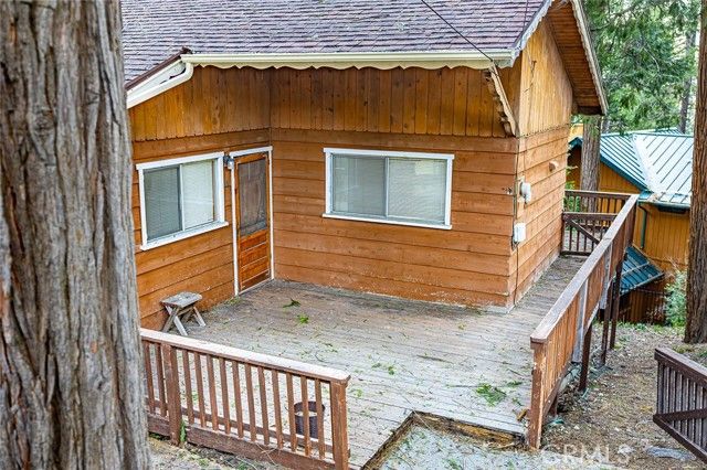 24738 Nestal Court, Crestline, CA 92325