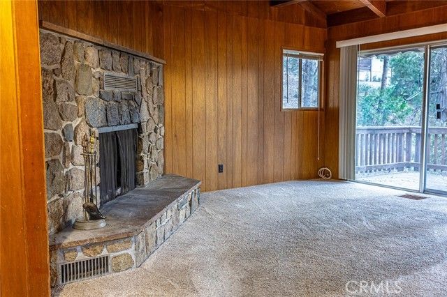 24738 Nestal Court, Crestline, CA 92325