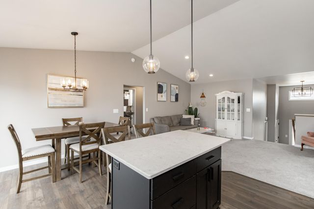 1132 46th Avenue S, Moorhead, MN 56560