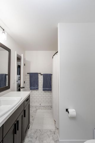 1132 46th Avenue S, Moorhead, MN 56560