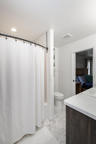 1132 46th Avenue S, Moorhead, MN 56560