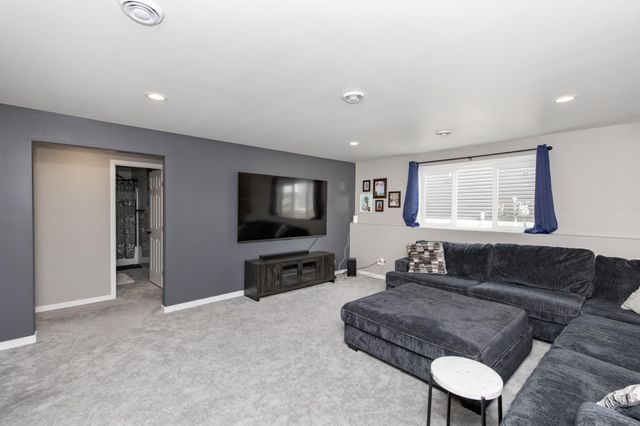 1132 46th Avenue S, Moorhead, MN 56560