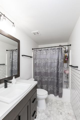 1132 46th Avenue S, Moorhead, MN 56560