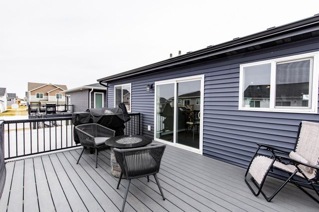 1132 46th Avenue S, Moorhead, MN 56560