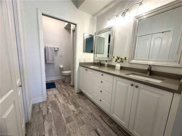 2880 Cypress Trace CIR 103, Naples, FL 34119