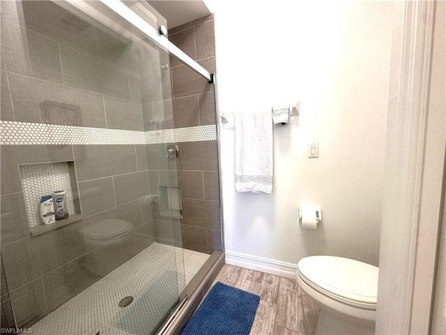 2880 Cypress Trace CIR 103, Naples, FL 34119
