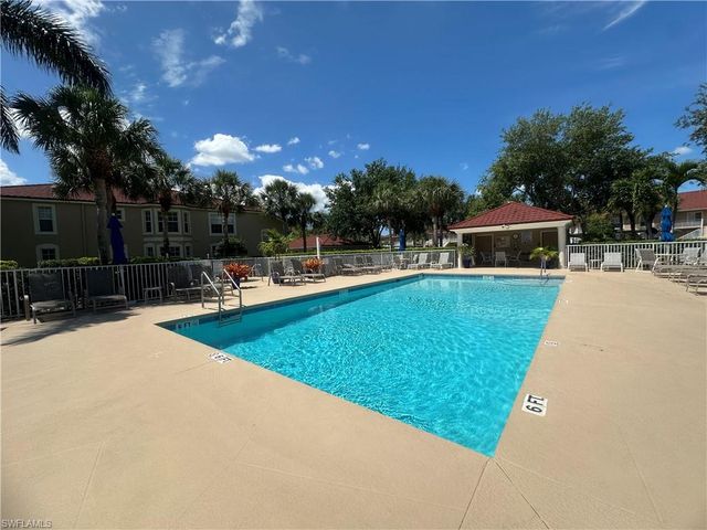 2880 Cypress Trace CIR 103, Naples, FL 34119