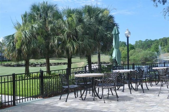 2880 Cypress Trace CIR 103, Naples, FL 34119
