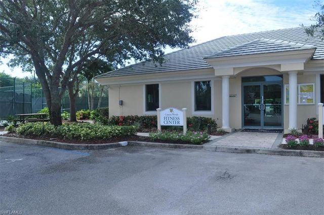 2880 Cypress Trace CIR 103, Naples, FL 34119