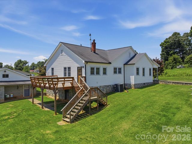 2401 Lail Road, Morganton, NC 28655