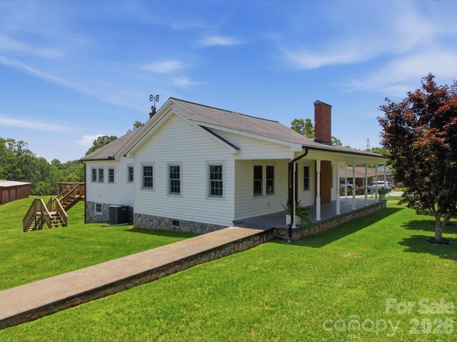 2401 Lail Road, Morganton, NC 28655