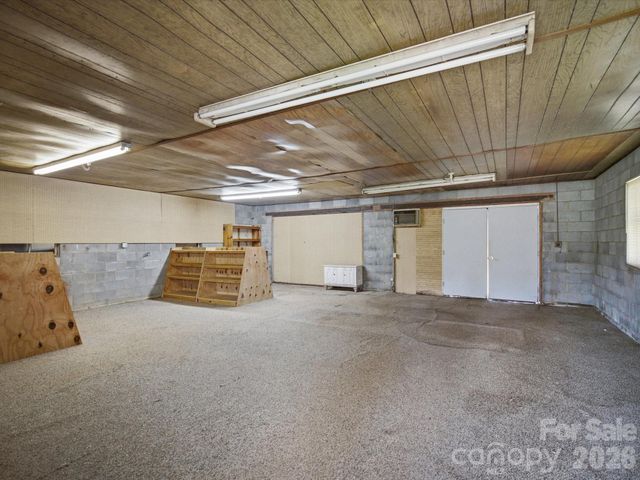 2401 Lail Road, Morganton, NC 28655