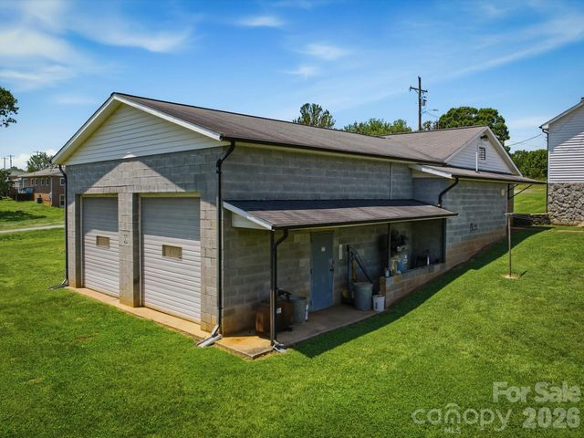 2401 Lail Road, Morganton, NC 28655
