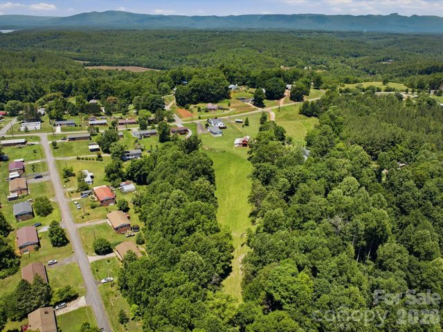2401 Lail Road, Morganton, NC 28655